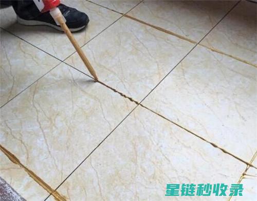 瓷砖缝清洁：掌握正确频率，延长瓷砖寿命 (瓷砖缝清洁妙招)