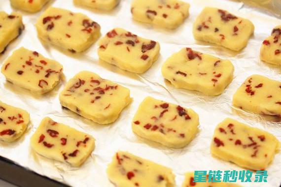 饼干防潮小窍门：让你的饼干永不干硬！ (饼干防潮小窍门有哪些)
