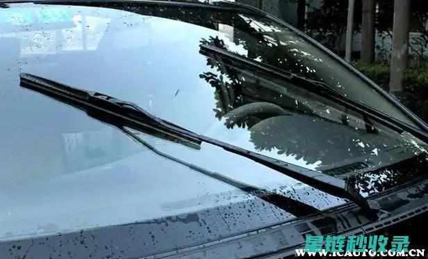 雨刮器清洁教程，让你的行车视野更清晰！ (雨刮器清洁教程视频)